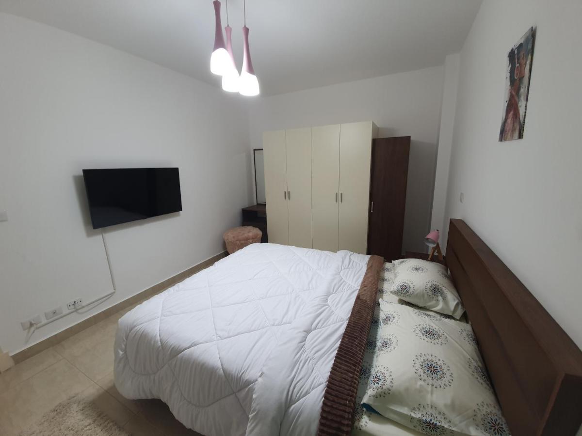 Madinaty Well-Furnished 3- Bedroom Apartment - شقة فندقيه للايجار مدينتي Madinat ash Shuruq Εξωτερικό φωτογραφία